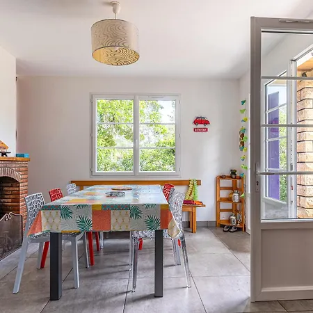 Grande Maison 8 Pers. à Avec Jardin Et Parking - Fr-1-521-219